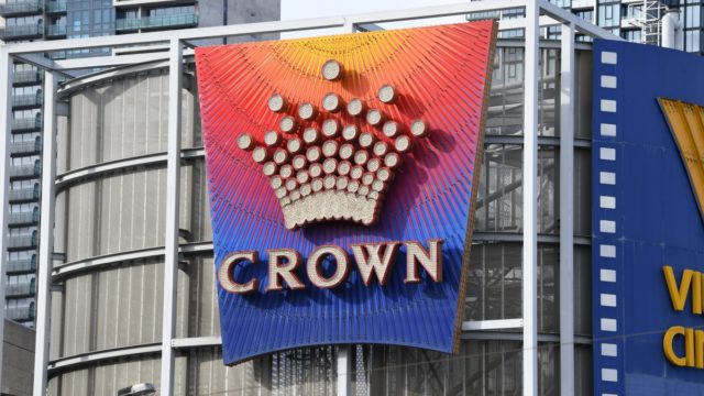 Crown Resort posts $261m full-year loss