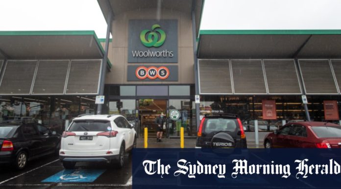Some supermarkets to still close despite agreement on staff isolation