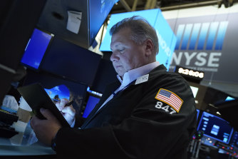 US stocks rise as Omicron fears subside, but ‘Santa Claus rally’ may be muted