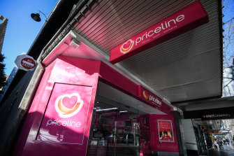 Woolworths withdraws bid for Priceline owner API