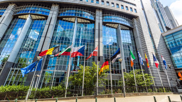 65,000 Belgian workers given right to ignore their boss after hours