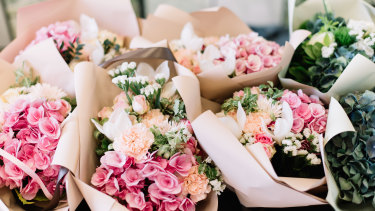 ACCC warns of imported ‘local’ flowers for Valentine’s Day