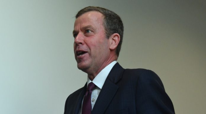 Australia urged to step up as aid groups slam ’flawed’ COVID-19 vaccine deal