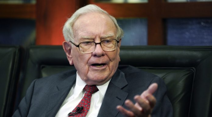 Hungry for financial advice? Warren Buffett to auction world’s most expensive lunch for charity for last time