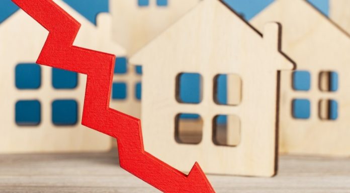 ‘It’s over’: The COVID property boom is ending as prices fall in Sydney and Melbourne
