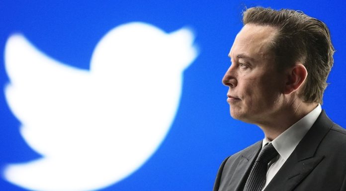 Musk’s bid to take over Twitter likely to succeed, but analysts say a few hurdles remain