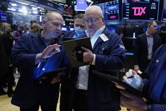 ASX set to dip as Wall Street wobbles towards bear market
