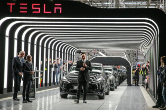 Musk feels ‘super bad’ about economy, needs to cut 10% of Tesla staff