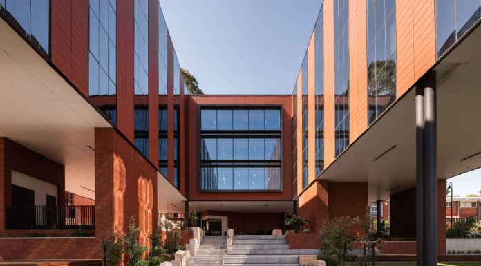 Architecture on road to carbon neutrality